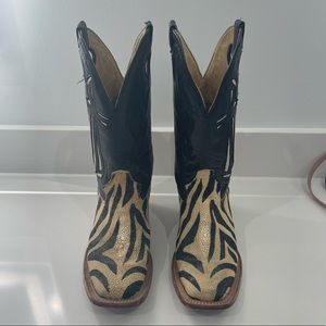 Stingray zebra print cowboy boots